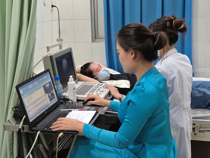 Chăm sóc sức khỏe cho lao động nữ - Ảnh 2.