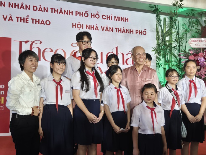 Hé lộ hậu trường "Theo dấu chân Người" - Ảnh 2.