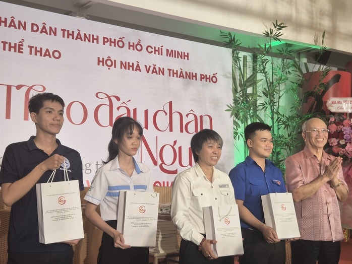 Hé lộ hậu trường "Theo dấu chân Người" - Ảnh 9.