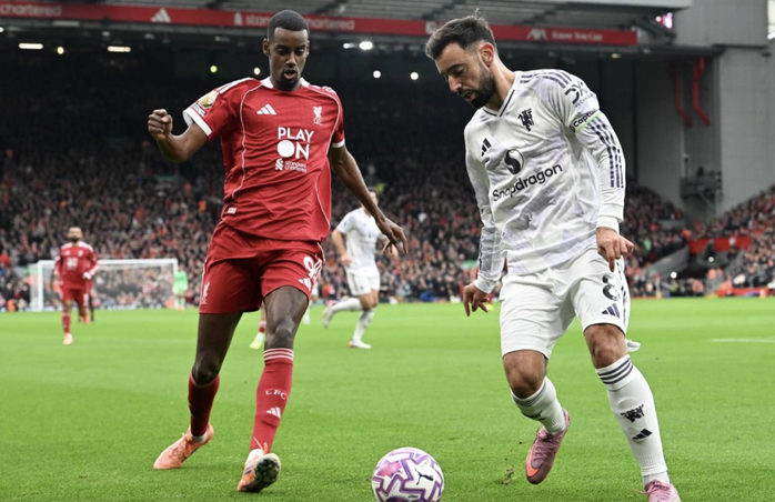 Man United đánh sập "pháo đài" Anfield, Liverpool thua đau đại chiến - Ảnh 6.
