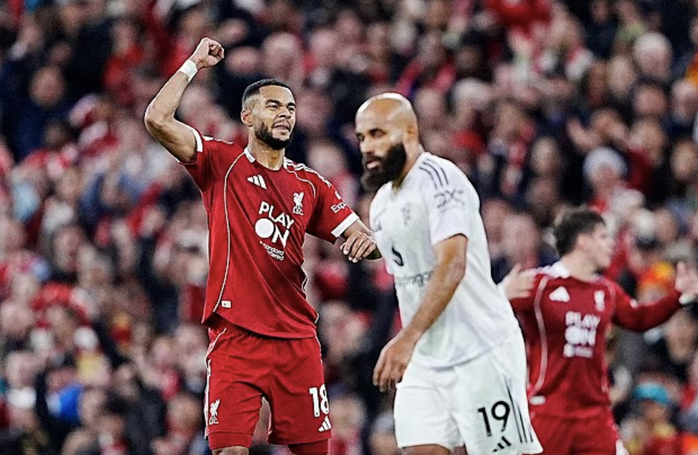 Man United đánh sập "pháo đài" Anfield, Liverpool thua đau đại chiến - Ảnh 3.