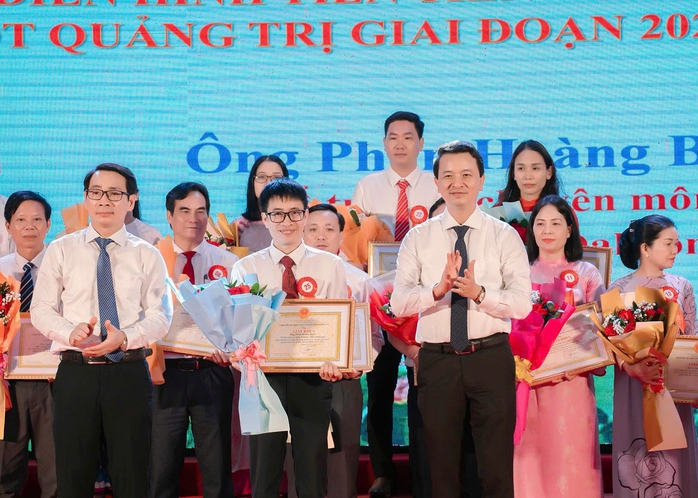 Người gieo chữ nơi miền gió - Ảnh 1.