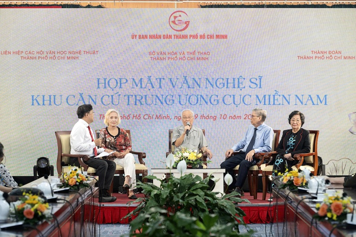 TP HCM tri ân văn nghệ sĩ Khu căn cứ Trung ương Cục miền Nam - Ảnh 3.