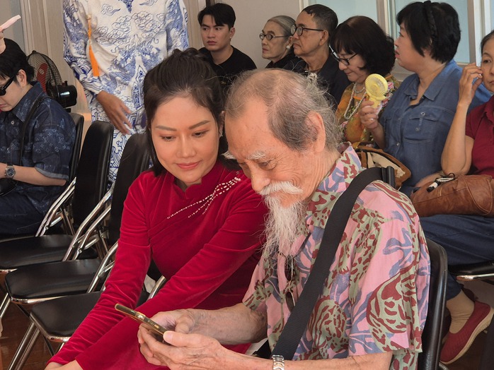 NSƯT Bảo Quốc, NSƯT Thành Lộc… tụ hội tại Nhà thờ Tổ- Ảnh 12.