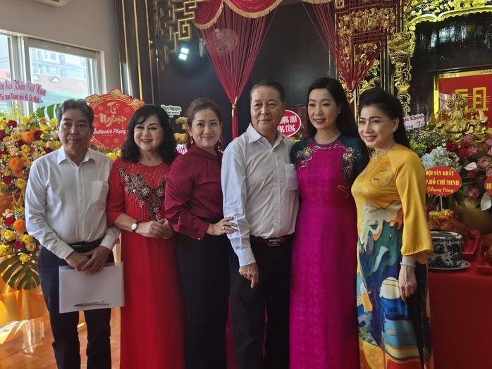 NSƯT Bảo Quốc, NSƯT Thành Lộc… tụ hội tại Nhà thờ Tổ- Ảnh 11.