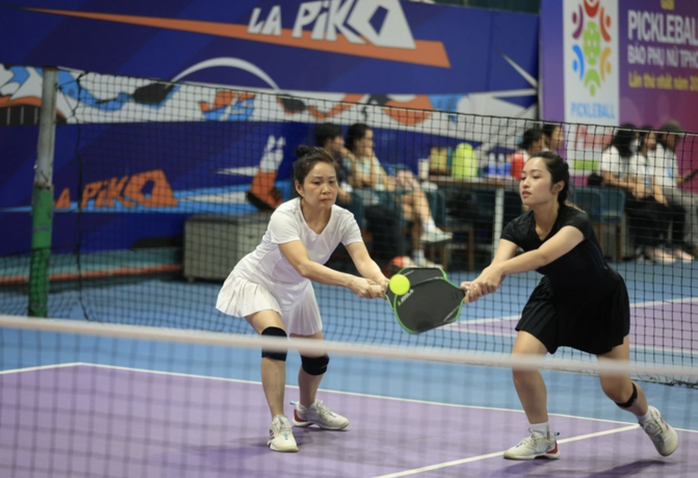 Giải pickleball Báo Phụ nữ TP HCM: "Tăng yêu thương - Thêm vui khỏe"- Ảnh 4. Giải pickleball Báo Phụ nữ TP HCM: "Tăng yêu thương - Thêm vui khỏe"- Ảnh 4.