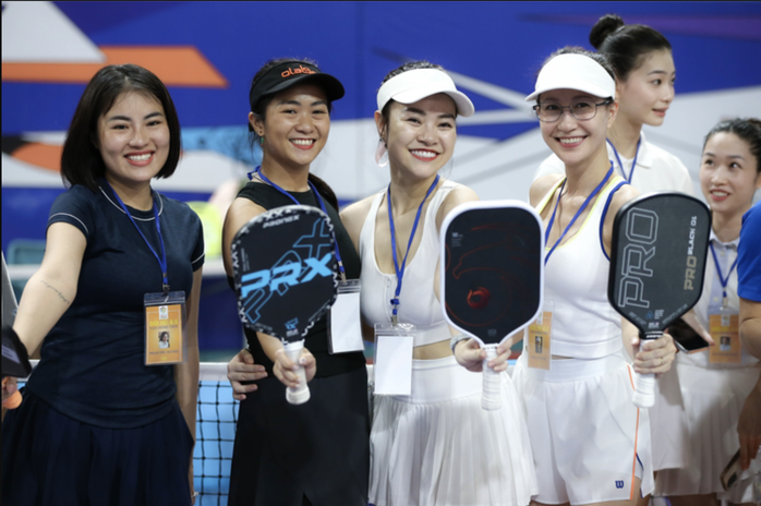 Giải pickleball Báo Phụ nữ TP HCM: "Tăng yêu thương - Thêm vui khỏe"- Ảnh 6. Giải pickleball Báo Phụ nữ TP HCM: "Tăng yêu thương - Thêm vui khỏe"- Ảnh 6.