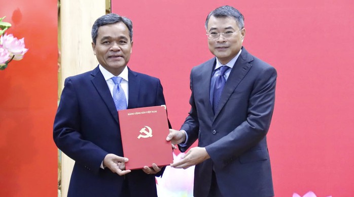 Ông Hồ Văn Niên làm Bí thư Tỉnh ủy Quảng Ngãi - Ảnh 1.
