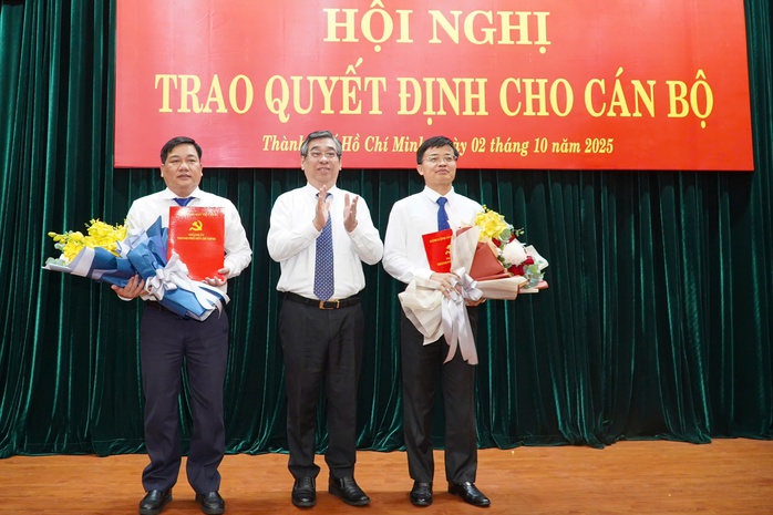 TP HCM tiếp tục chỉ định 14 cán bộ về làm lãnh đạo cấp xã - Ảnh 2.
