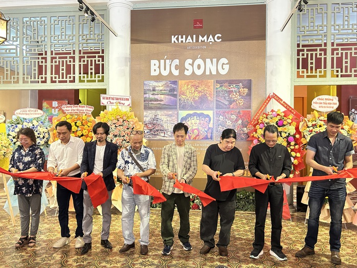 Bước vào bầu trời tuổi thơ cùng 6 họa sĩ đương đại- Ảnh 1.