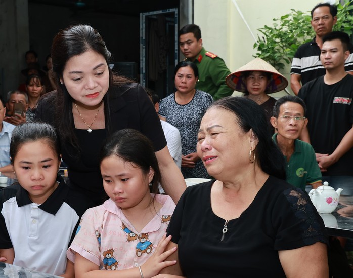Cứu 3 cháu nhỏ dưới dòng nước xiết, tổ trưởng an ninh cơ sở tử vong- Ảnh 2.