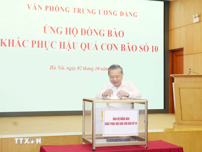 Tổng Bí thư Tô Lâm quyên góp ủng hộ đồng bào khắc phục hậu quả bão số 10- Ảnh 1.