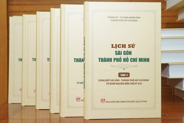 Ra mắt bộ sách “Lịch sử Sài Gòn - Thành phố Hồ Chí Minh”- Ảnh 1.