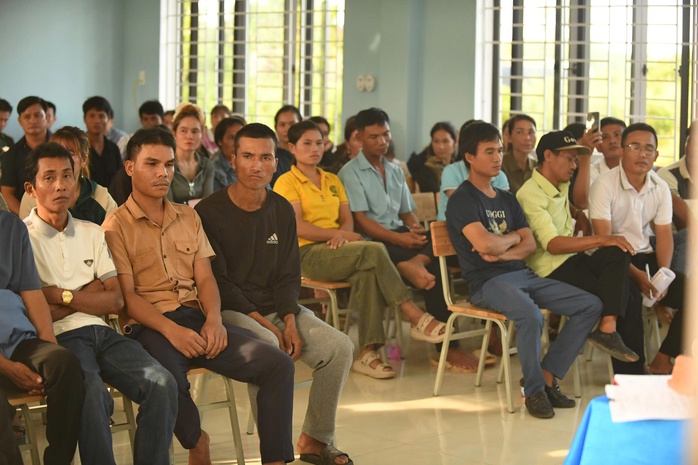 Nữ hiệu phó trường Tiểu học Kim thủy tạm đình chỉ , 75 học sinh trở lại lớp học - Ảnh 3.