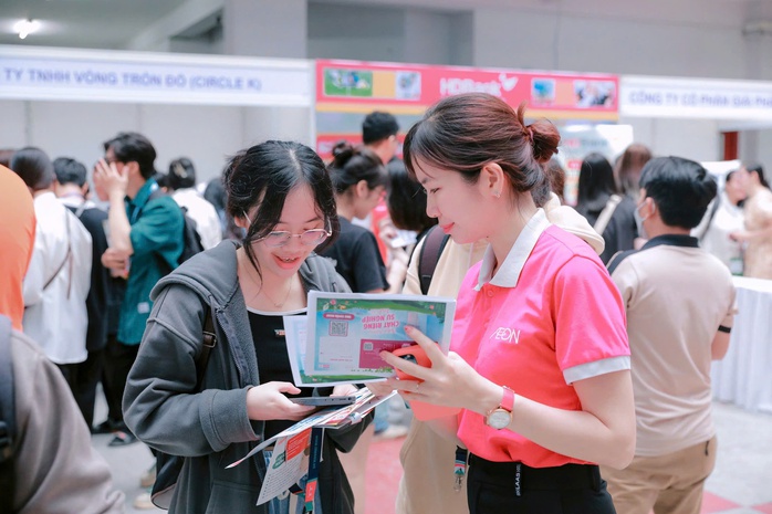 Cơ hội "săn" nhân lực chất lượng cao - Ảnh 1.