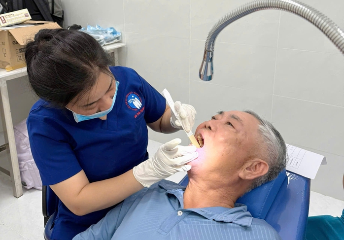 TPHCM: có nơi, một bác sĩ nha khoa phục vụ cho 10.000 dân - Ảnh 1.