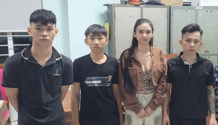 Nữ quái cầm đầu nhóm côn đồ chém người: Vụ án gây chấn động Đà Nẵng - Ảnh 1. Nữ quái cầm đầu nhóm côn đồ chém người: Vụ án gây chấn động Đà Nẵng - Ảnh 1.