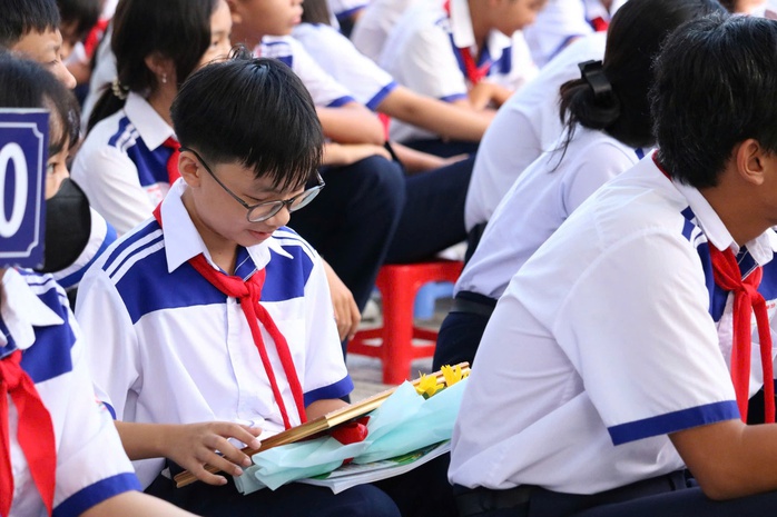 Trao giải đợt 1 Cuộc thi "Kể chuyện sách thiếu nhi" lần 1-2025 - Ảnh 2.