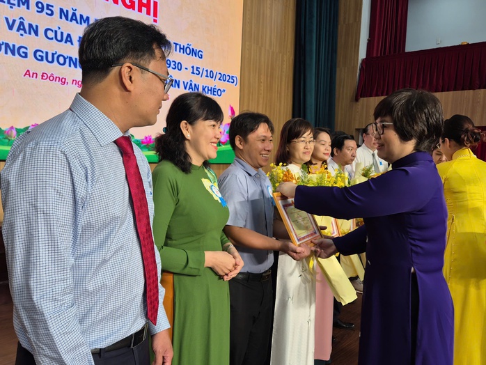 Phường An Đông tuyên dương 95 gương điển hình "Dân vận khéo" - Ảnh 3.