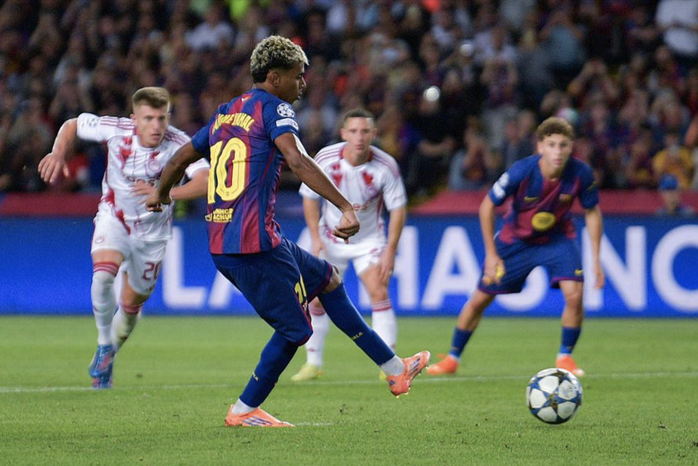 Fermin Lopez lập hat-trick, Barcelona chạy đà ấn tượng trước "El Clasico" - Ảnh 4.