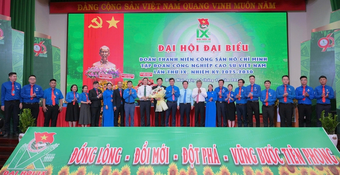 Ông Nguyễn Minh Thông tái đắc cử Bí thư Đoàn thanh niên VRG - Ảnh 1. Ông Nguyễn Minh Thông tái đắc cử Bí thư Đoàn thanh niên VRG - Ảnh 1.