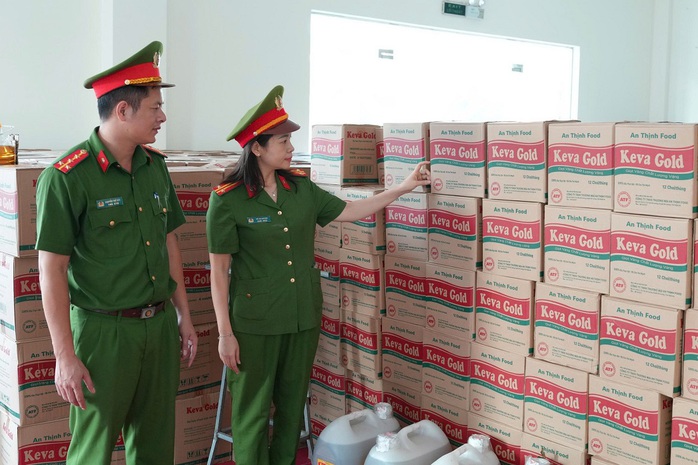 Bắt Giám đốc Công ty bán hơn 2,7 triệu lít dầu ăn giả cho người tiêu dùng - Ảnh 2.