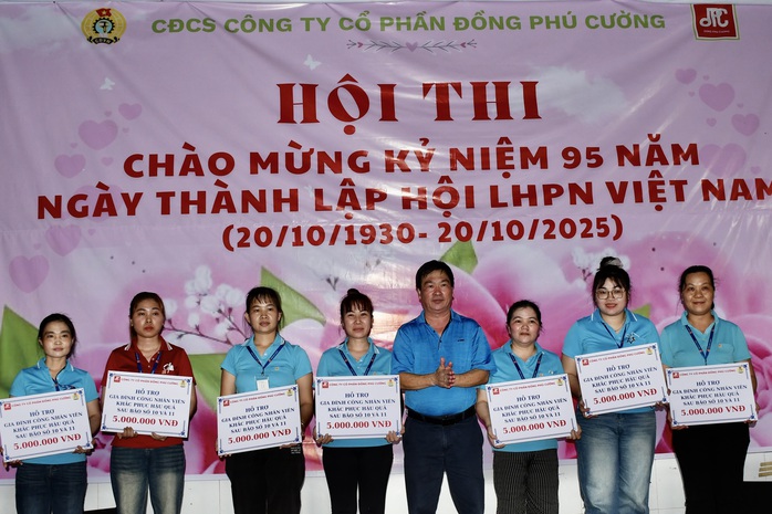 Hỗ trợ gia đình công nhân và người dân bị ảnh hưởng bão lũ - Ảnh 3.