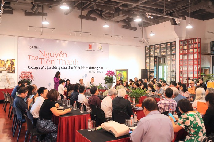 Thơ Nguyễn Tiến Thanh là tiếng nói đặc biệt - Ảnh 3.