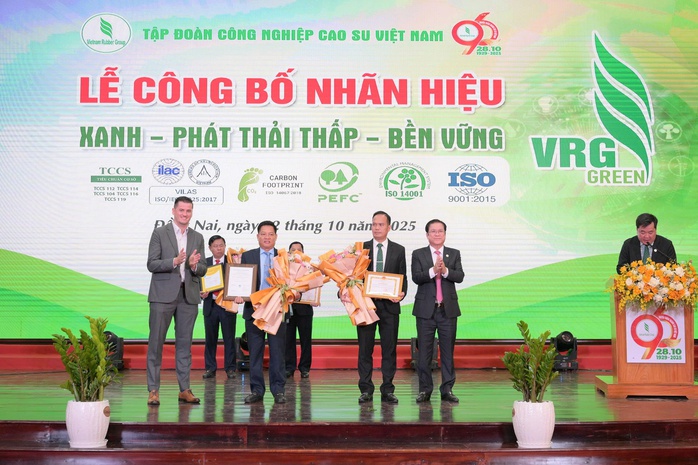 Tập đoàn VRG Phát huy truyền thống 96 năm , đồng hành cùng phát triển kinh tế Việt Nam - Ảnh 2. Tập đoàn VRG Phát huy truyền thống 96 năm , đồng hành cùng phát triển kinh tế Việt Nam - Ảnh 2.