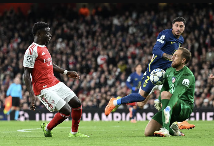 Arsenal thắng "hủy diệt" Atletico Madrid, chạm mốc 200 trận thắng Champions League - Ảnh 1.