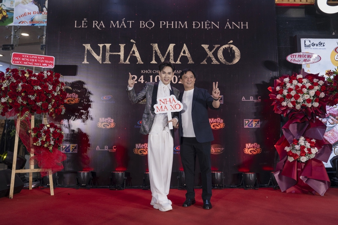 Hoài Lâm quên lời khi hát nhạc phim có Vân Trang, Quang Tuấn - Ảnh 12.
