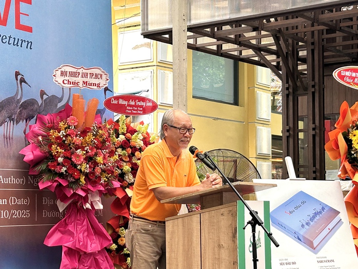 Hành trình 10 năm "mong đợi ngày sếu trở về" - Ảnh 2.