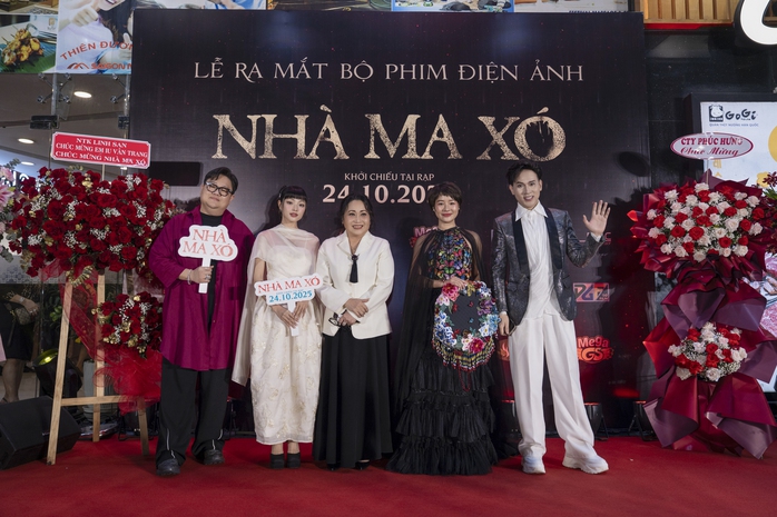 Hoài Lâm quên lời khi hát nhạc phim có Vân Trang, Quang Tuấn - Ảnh 7.