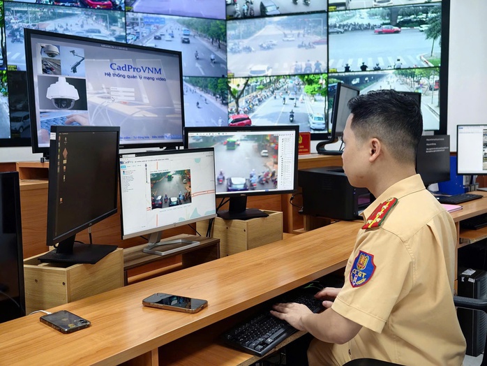 CSGT Hà Nội lắp đặt hàng ngàn camera AI tự động giám sát vi phạm giao thông - Ảnh 4. CSGT Hà Nội lắp đặt hàng ngàn camera AI tự động giám sát vi phạm giao thông - Ảnh 4.