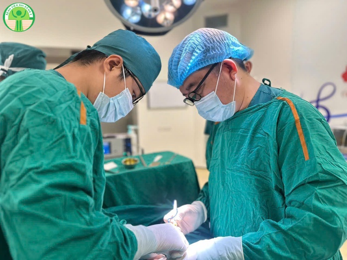 Tai nạn khó tin: Bé trai 13 tuổi “vỡ tinh hoàn” khi chơi xe đua mini trong khu du lịch - Ảnh 1.