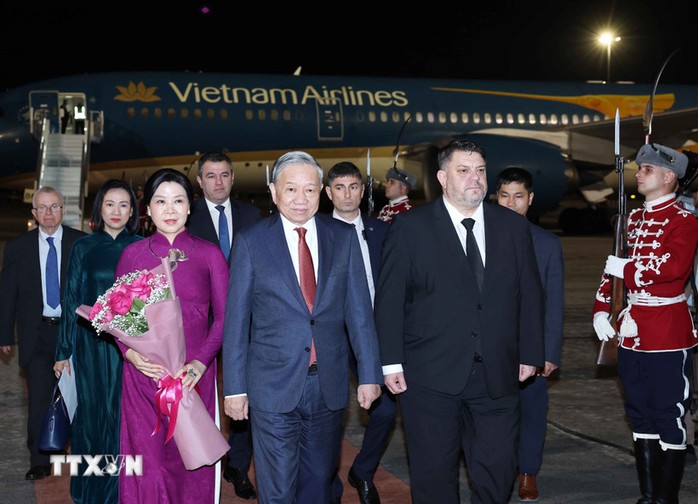 Tổng Bí thư Tô Lâm và Phu nhân bắt đầu thăm chính thức Cộng hòa Bulgaria - Ảnh 1.