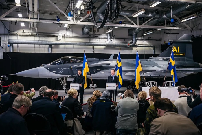 Lý do Ukraine “săn” 150 chiếc Gripen Thụy Điển - Ảnh 1. Lý do Ukraine “săn” 150 chiếc Gripen Thụy Điển - Ảnh 1.