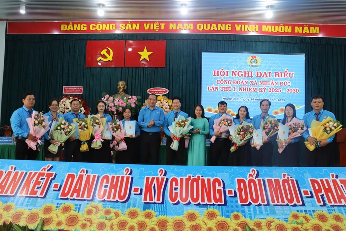 Công đoàn xã Nhuận Đức: Chú trọng đổi mới, nâng cao hiệu quả các phong trào thi đua yêu nước - Ảnh 3.