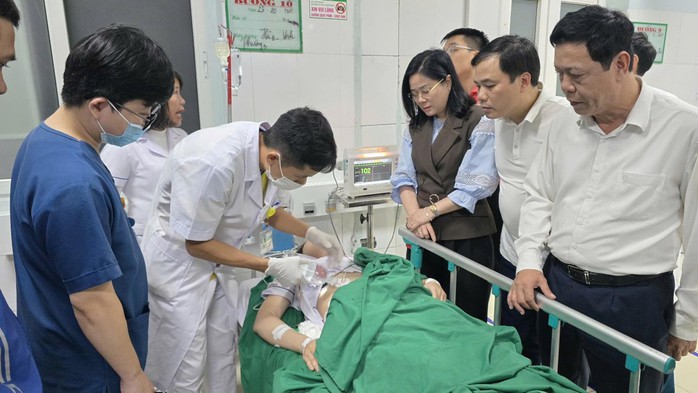 Diễn biến mới vụ đối tượng cầm dao tấn công tại Bệnh viện Sản Nhi Nghệ An - Ảnh 1.