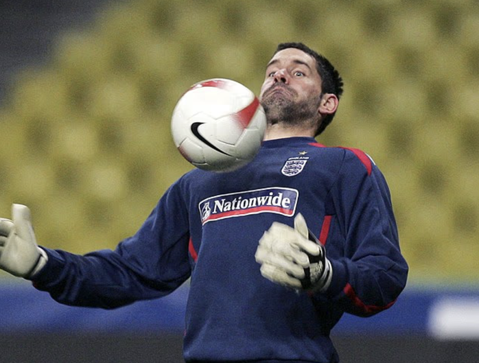 "Người hùng" Scott Carson giải nghệ ở tuổi 40 tại Man City - Ảnh 5.