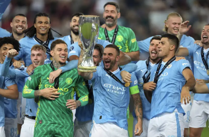 "Người hùng" Scott Carson giải nghệ ở tuổi 40 tại Man City - Ảnh 4.