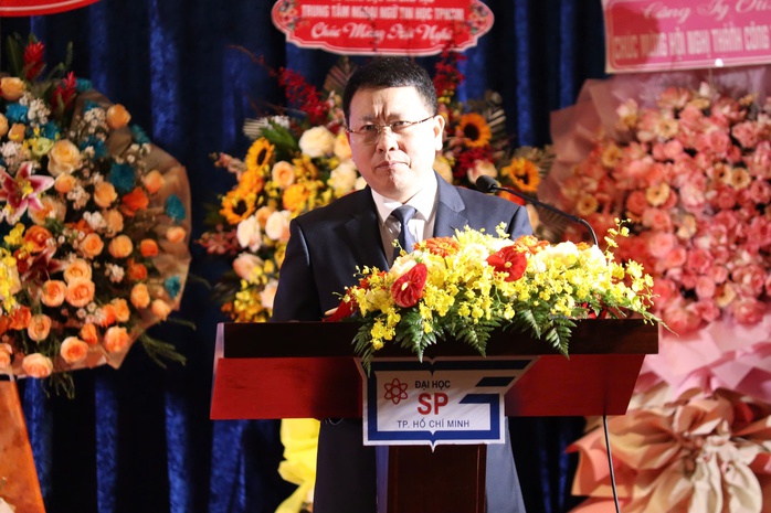 Giám đốc Sở GD-ĐT TP HCM: Thời khóa biểu phải cân bằng giữa học văn hóa và phát triển toàn diện học sinh  - Ảnh 2.
