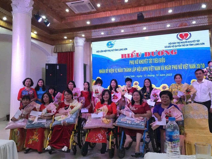 Cuộc thi viết &ldquo;L&ograve;ng tốt quanh t&ocirc;i&rdquo; lần 3: "B&agrave; mẹ đặc biệt" của người khuyết tật - Ảnh 2.