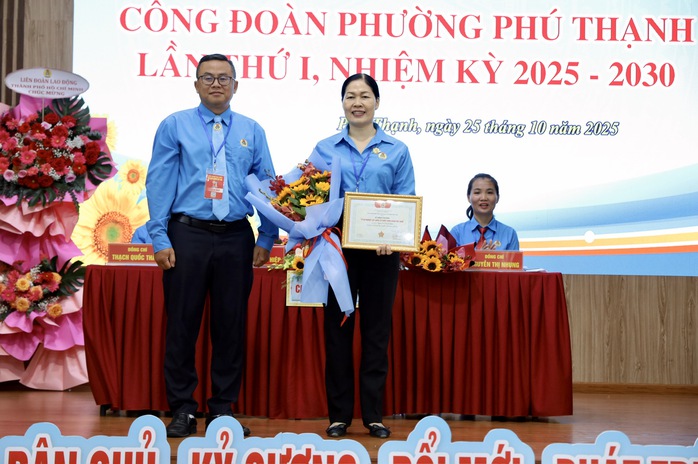 Nâng cao chất lượng hoạt động cơ sở, chú trọng phát triển đoàn viên  - Ảnh 10.