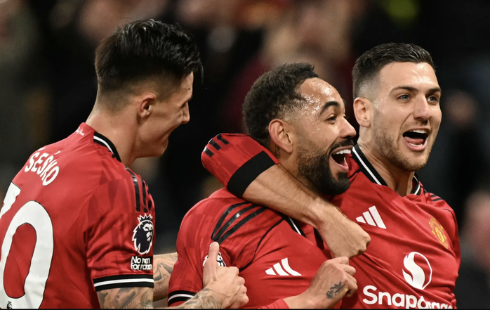Hàng công bùng nổ, Man United thắng tưng bừng Brighton - Ảnh 3.