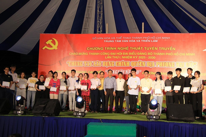 Phường Tăng Nhơn Phú phát động tháng cao điểm Vì người nghèo - Ảnh 12.