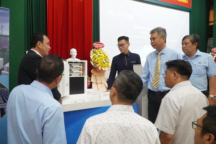Doanh nghiệp và nhà trường tăng tốc đào tạo nhân lực ngành năng lượng tái tạo  - Ảnh 2.