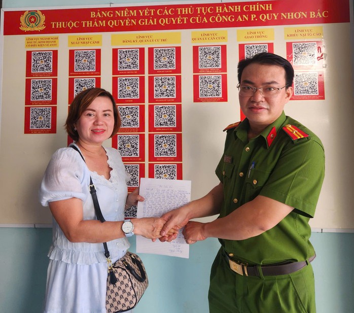 Đòi lại 750 triệu đồng chuyển nhầm tiền Nhờ sự hỗ trợ của Công an - Ảnh 1. Đòi lại 750 triệu đồng chuyển nhầm tiền Nhờ sự hỗ trợ của Công an - Ảnh 1.