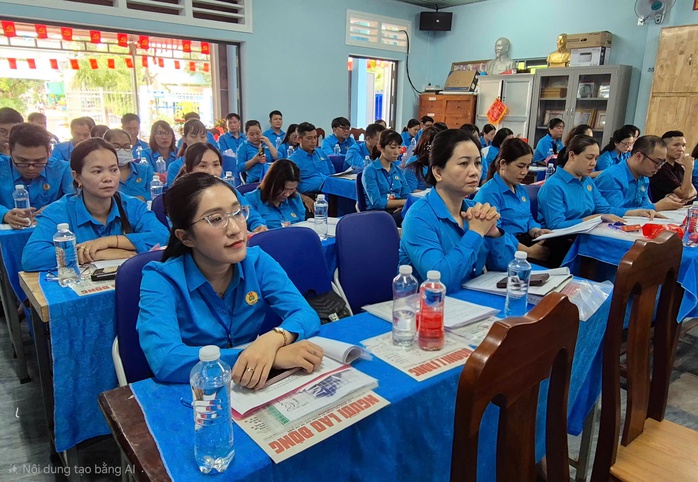 Công đoàn xã Phú Hòa Đông: Đổi mới hoạt động để đáp ứng yêu cầu ngày càng cao của người lao động - Ảnh 1.