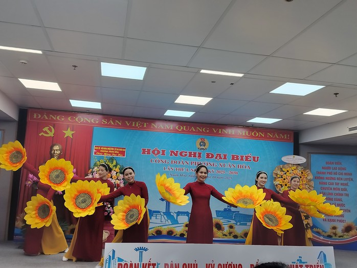 Bà Nguyễn Thị Mỹ Hương làm Chủ tịch Công đoàn phường Xuân Hòa, TP HCM - Ảnh 1.
